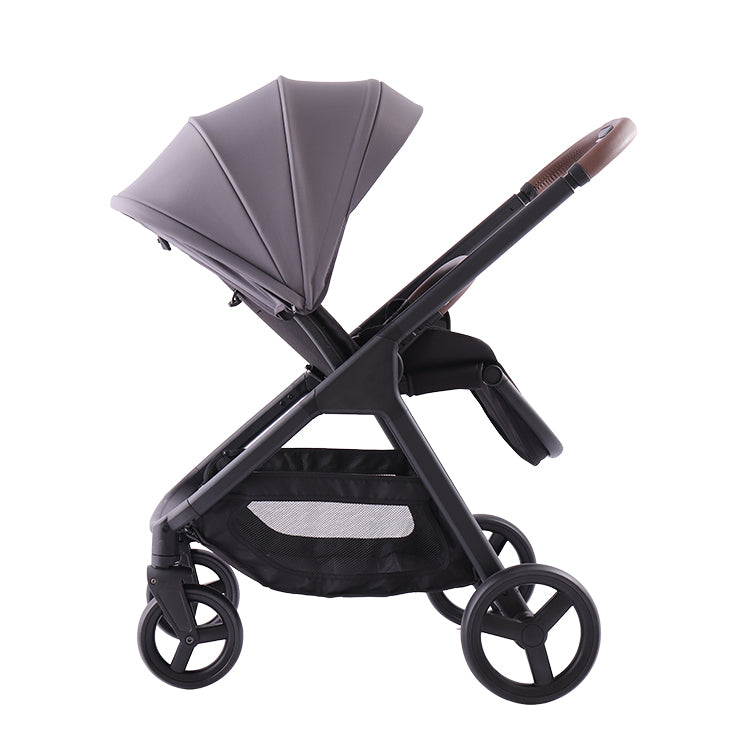 Foldable pushchair with aluminium frame – compact & comfortable