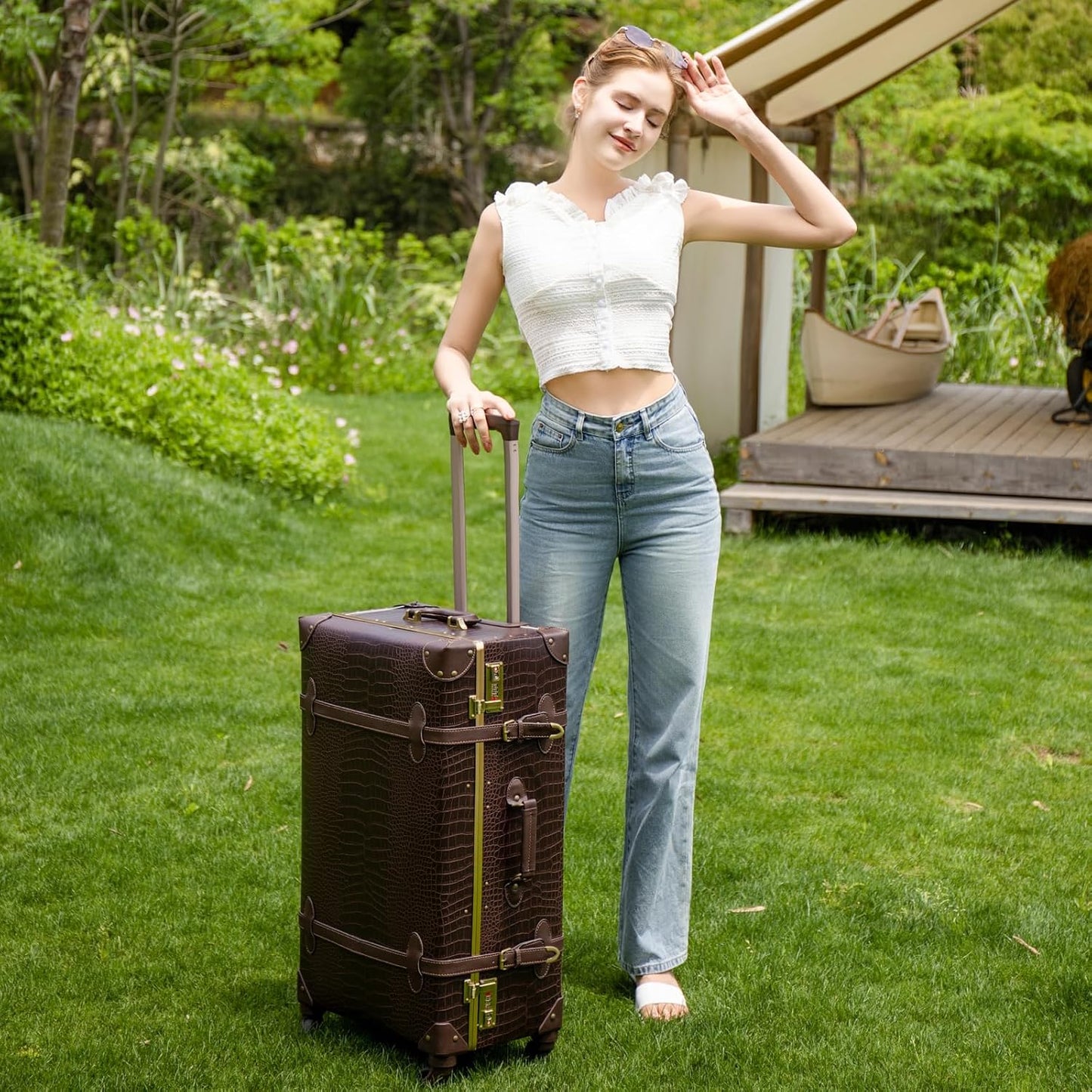 AA OUT OF STOCK 2-Piece Vintage-Inspired Luggage Set with Spinner Wheels and Protective Cover